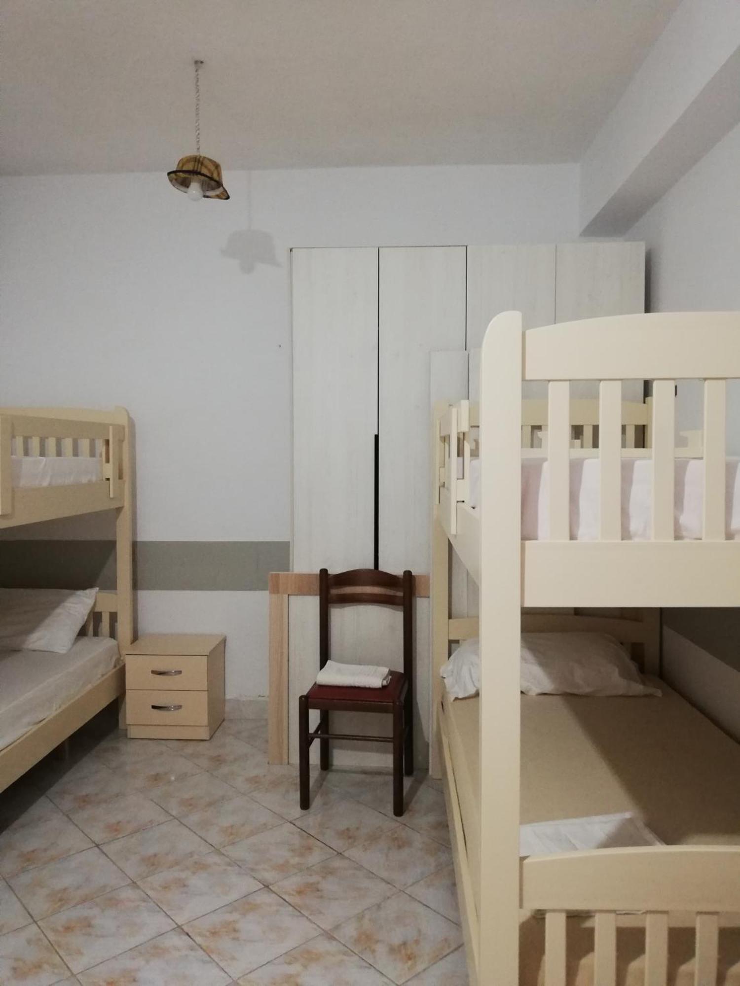 بيت شباب Casa Mia فلورا المظهر الخارجي الصورة