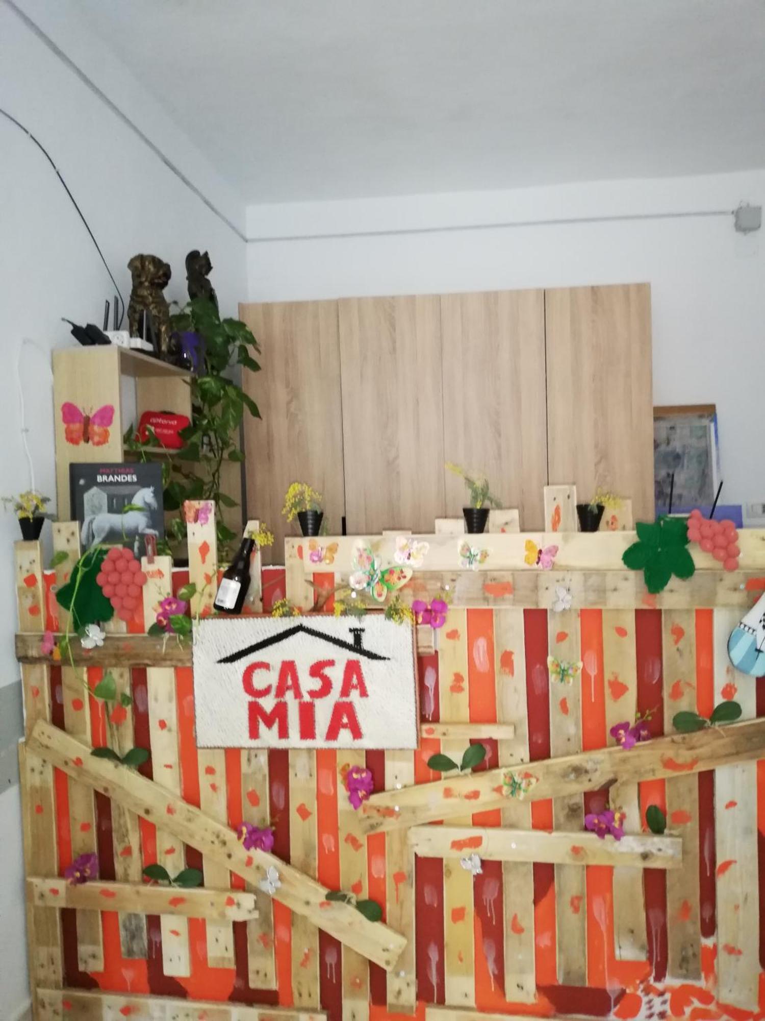 بيت شباب Casa Mia فلورا المظهر الخارجي الصورة